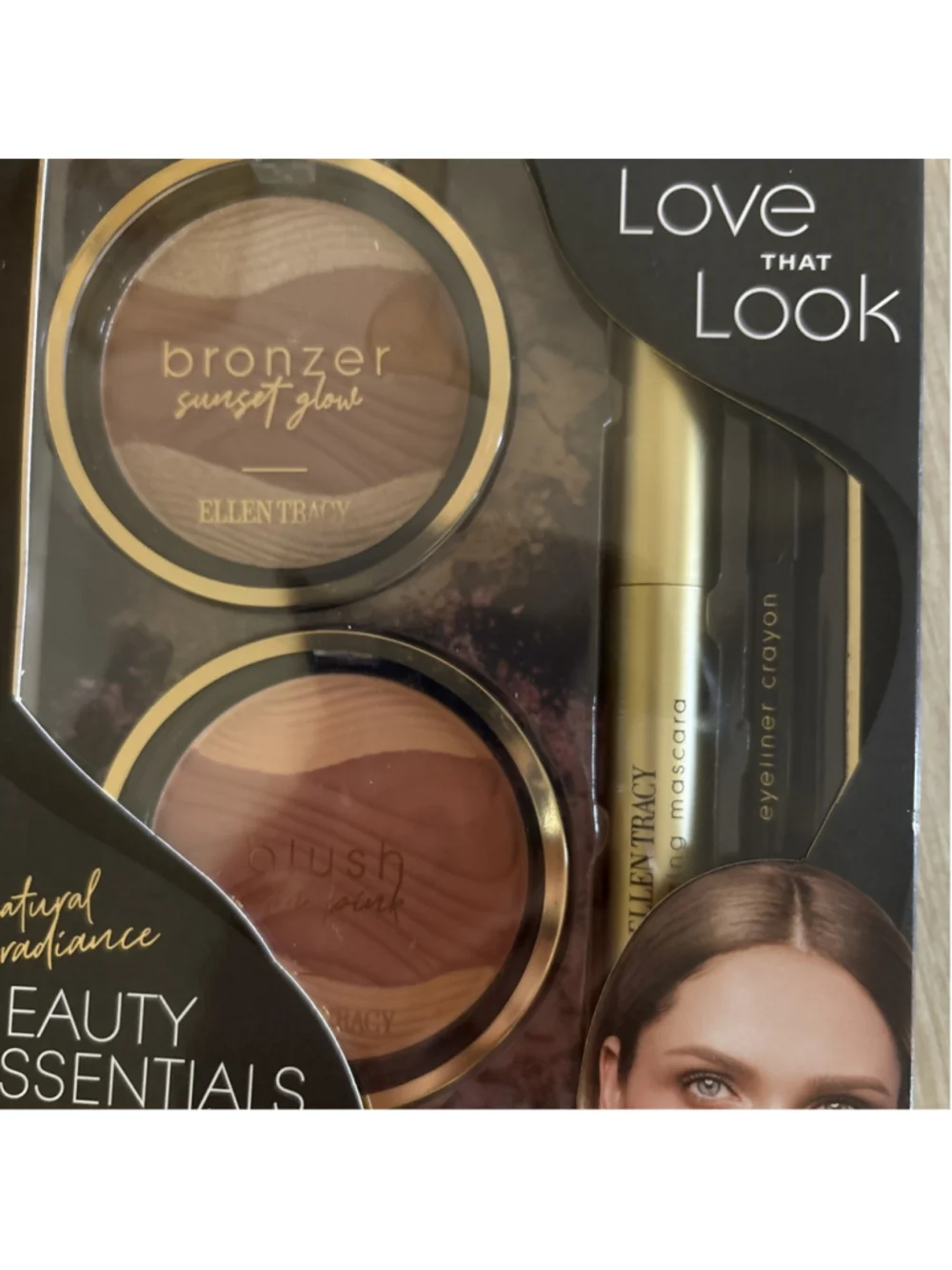 Ellen Tracy Love That Look Make-up Set Bronzer blush Mascara Eyeliner New 1201
